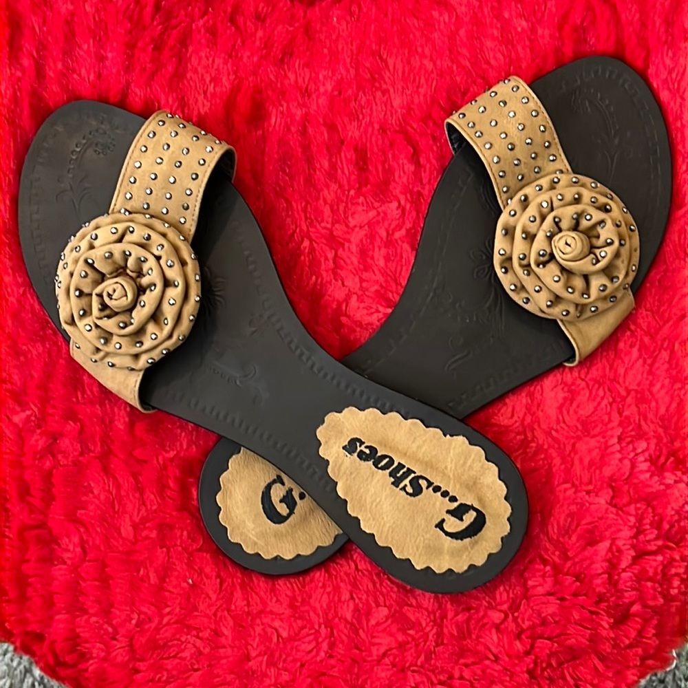 Final sale Sandals